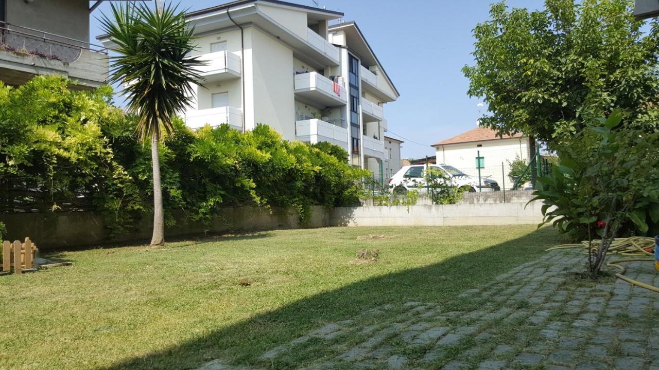 Casa Vacanze Darena Tortoreto Екстер'єр фото